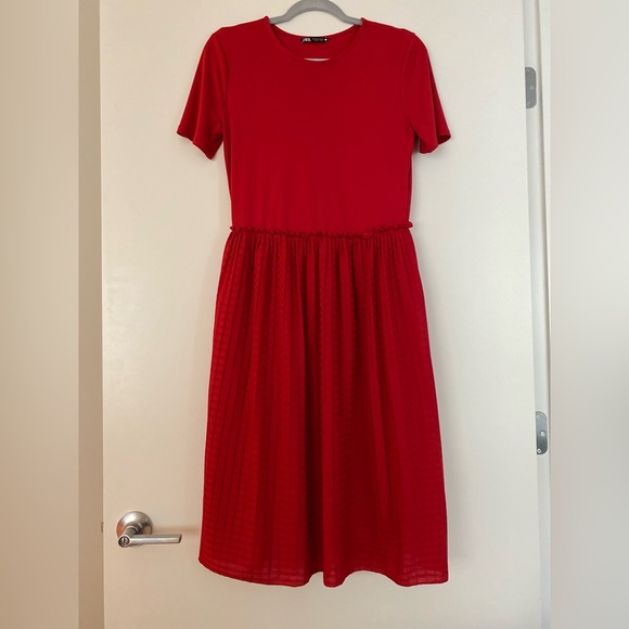 Zara - Red dress casual occasions - Picture 4 of 5